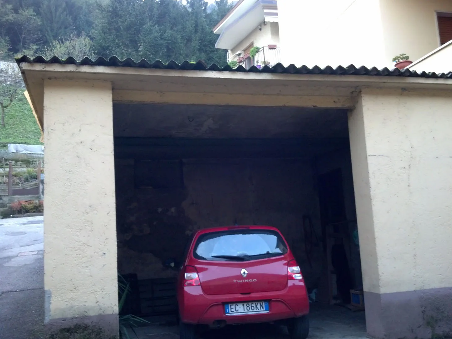 Tettoia in eternit